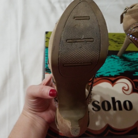 Zigi Soho Tan suede Swarovski encrusted heels - Picture 4 of 8